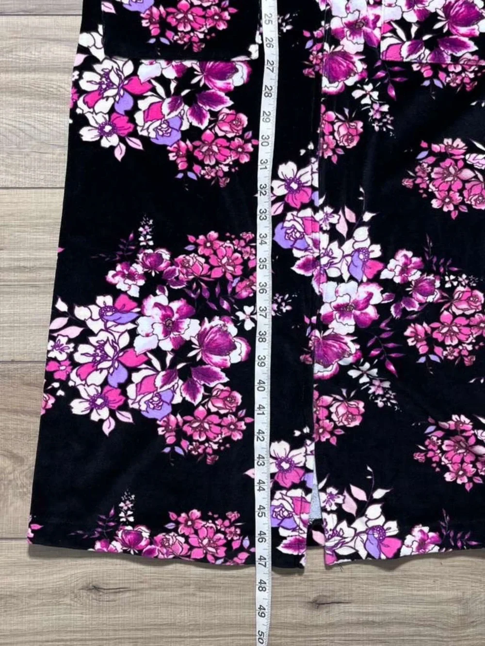 Jaclyn Smith Womens Full Zip Floral Robe Size Medium Black Pink - Picture 6 of 15